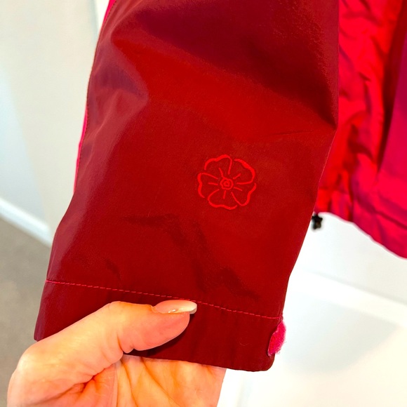 Outdoor Research - Picture 2 of 9